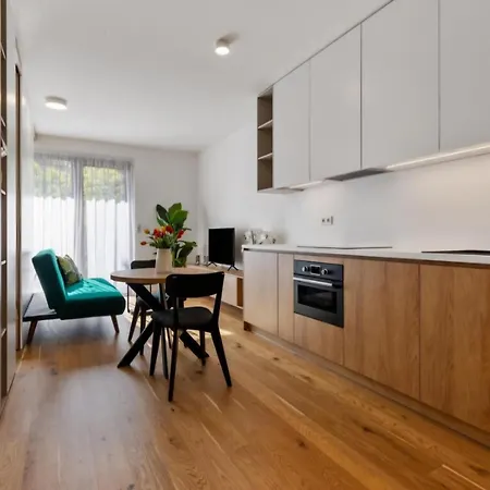 Apartment Zwirn Stylish With Parking Bratislava