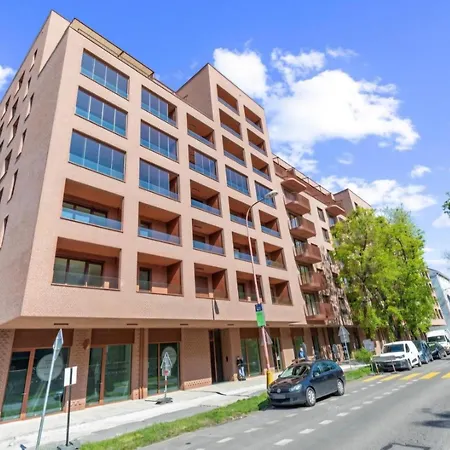 Zwirn Stylish With Parking